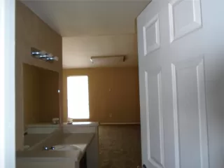 Photo #6: 2772922 Listing