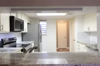 Photo #3: 27906660 Listing