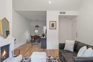 Photo #3: 28098059 Listing 