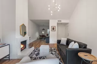 Photo #4: 28098059 Listing 