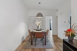 Photo #5: 28098059 Listing 