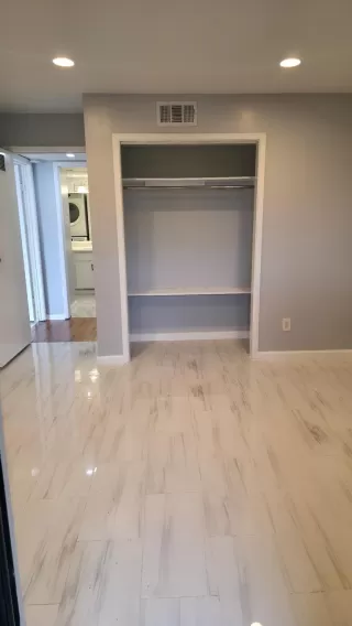 Photo #5: 28393789 Listing 