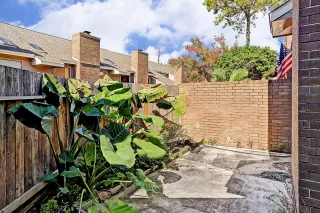 Photo #6: 28532516 Listing