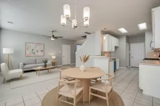 Photo #6: 28547469 Listing