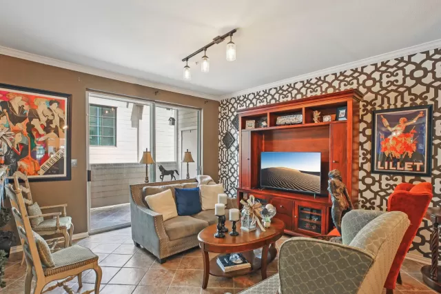 MLS: 28705103 Condo For Sale