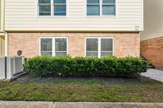 Photo #2: 28707120 Listing