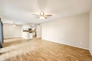 Photo #6: 28707120 Listing