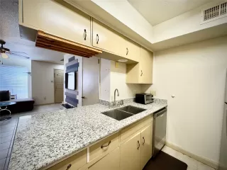 Photo #6: 28901338 Listing 