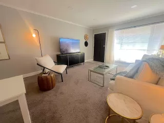 Photo #2: 28936592 Listing 