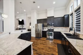 Photo #3: 29028829 Listing 