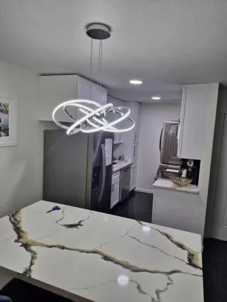 Browse active condo listings in LAKECREST