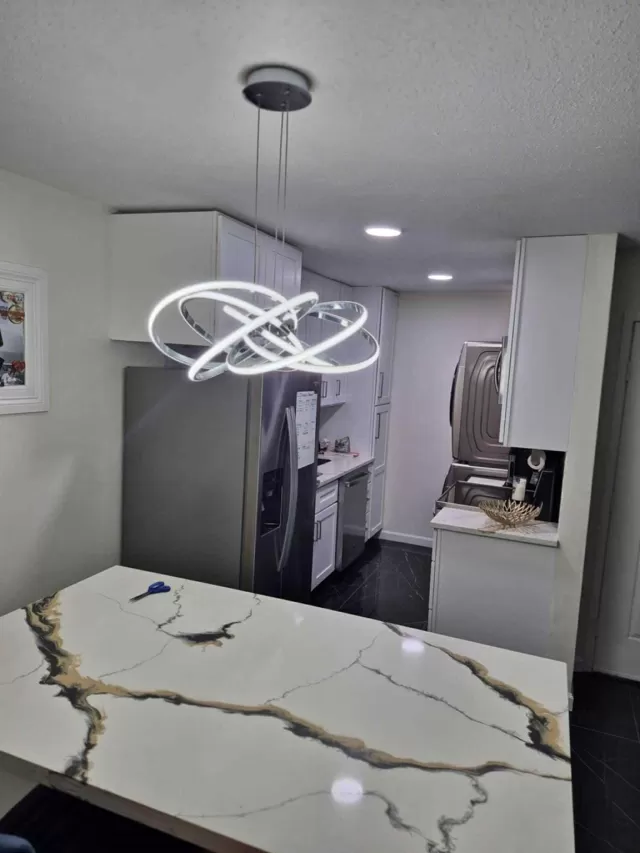 MLS: 29081756 Condo For Sale