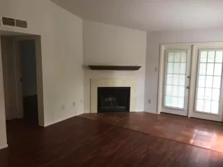 Photo #5: 2911941 Listing 