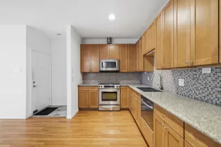 Photo #6: 29202014 Listing 