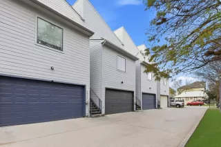 Photo #1: 29419095 Listing