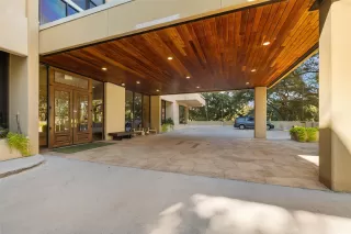 Photo #5: 29532131 Listing