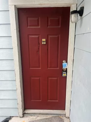 Photo #1: 29683339 Listing