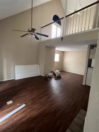 Photo #3: 29683339 Listing