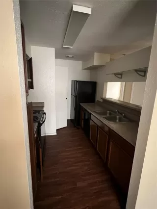 Photo #5: 29683339 Listing