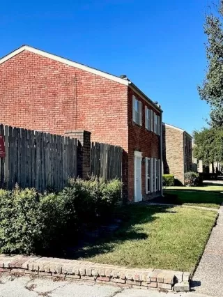 Photo #1: 29945738 Listing