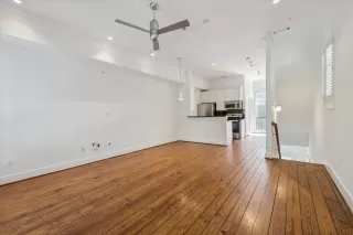 Photo #3: 30008251 Listing 