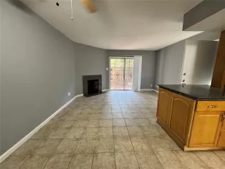 Photo #5: 30115705 Listing 