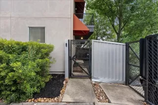 Photo #1: 30392166 Listing