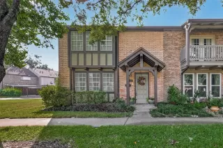 More Details about MLS # 30426973 : 2267 TRIWAY LANE # 231