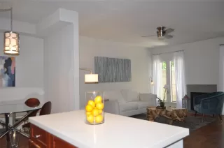 Photo #2: 30596121 Listing 