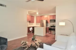 Photo #4: 30596121 Listing 