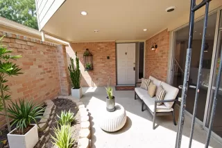 More Details about MLS # 30703191 : 738 COUNTRY PLACE DRIVE # C