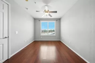 Photo #6: 30934598 Listing