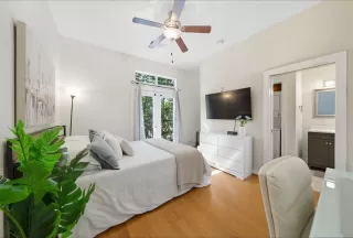 Photo #6: 31792303 Listing