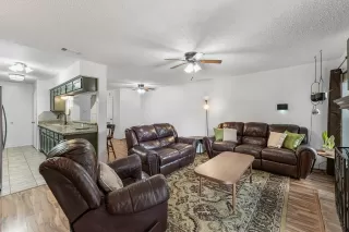 Photo #4: 31814063 Listing 