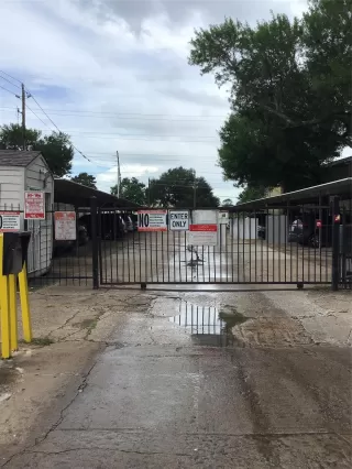 Photo #1: 31938335 Listing