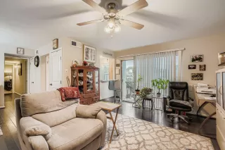 Photo #5: 32641397 Listing 