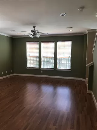 Photo #2: 32821044 Listing 