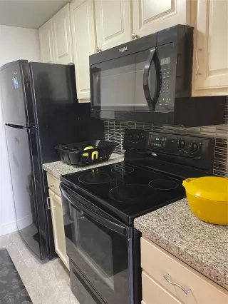 Photo #3: 33295241 Listing 