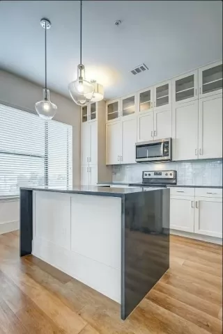 Photo #5: 33363011 Listing 