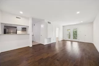 More Details about MLS # 33844850 : 3131 CUMMINS STREET # 18