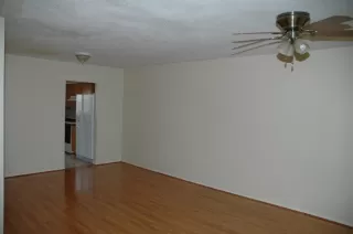 Photo #5: 34500971 Listing