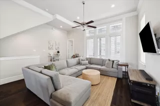 Photo #5: 34530617 Listing 