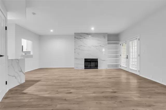 MLS: 34832267 Condo For Sale