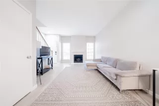 Photo #5: 35807433 Listing