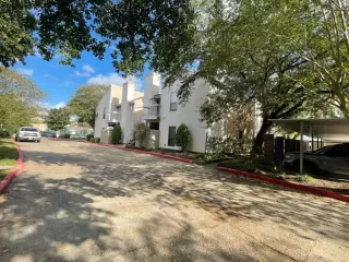 Photo #1: 35980317 Listing 