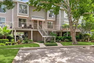 More Details about MLS # 36583011 : 33 LAKEWOOD LANE