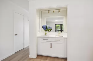 Photo #6: 36583011 Listing