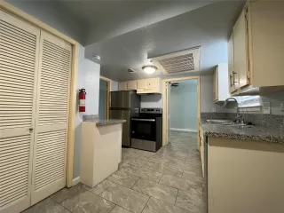 Photo #2: 36982995 Listing 