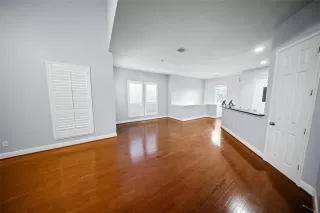 Photo #3: 36995254 Listing