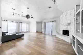 Photo #4: 37953792 Listing 